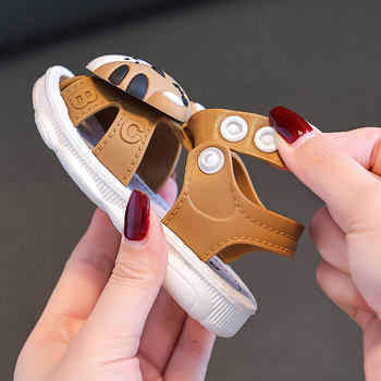 Παιδικά πέδιλα με κλειστή μύτη και καρτούν σχέδιο - αγκράφα κλείσιμο, πάνω μέρος πλαστικό, καλοκαίρι, 12-36 μηνών, διαπνοή, αντιολισθητικές σόλες (Πάνω μέρος: Πλαστικό • Κλείσιμο αγκράφας • Καλοκαίρι • 12-36 μηνών • Διαπνοή, αντιολισθητικές)