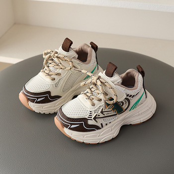 Παιδικά αθλητικά παπούτσια για ηλικίες 1–6 ετών, επάνω από συνθετικό δέρμα, ελαφριά κατασκευή, αντιολισθητική σόλα PVC, Velcro κούμπωμα.