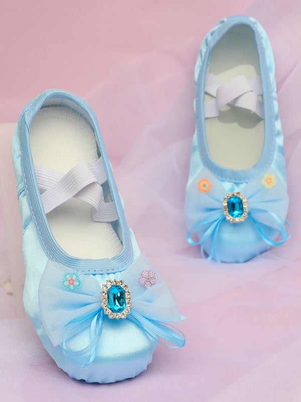 Mergaitėms skirti šokių bateliai – minkšta padas, sintetinė oda priekyje, kompozitinė padas, storis vienodas, kvėpuojančios, lengvos, atsparios, modelis 8070