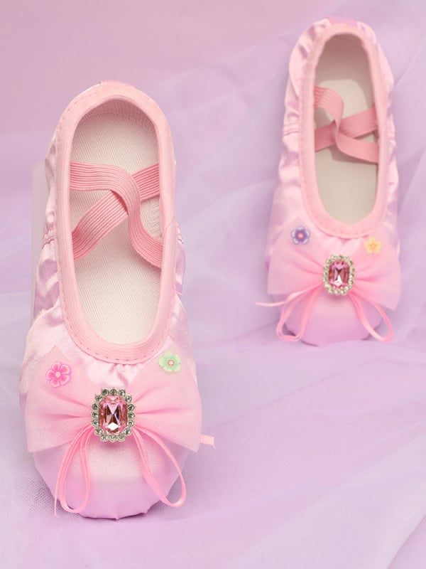 Mergaitėms skirti šokių bateliai – minkšta padas, sintetinė oda priekyje, kompozitinė padas, storis vienodas, kvėpuojančios, lengvos, atsparios, modelis 8070