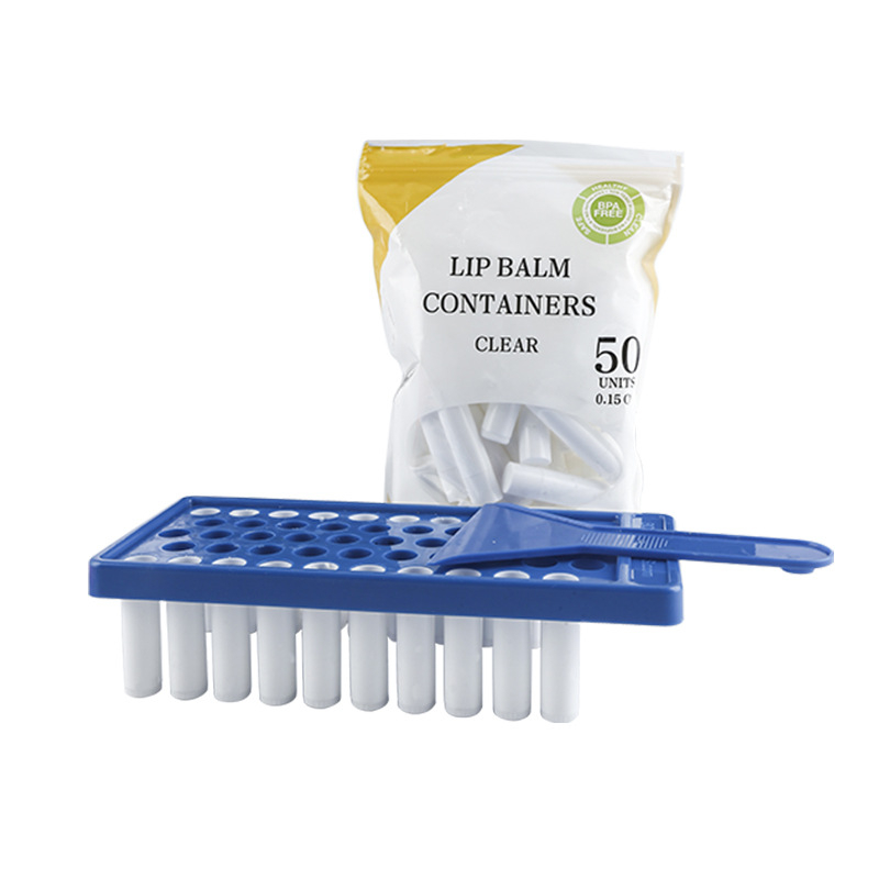 PP lūpų balzamo vamzdeliai – rinkinys 50 vnt su padėklu, įsk. scraper; injekcinis liejimas; medžiaga PP; modelis r002