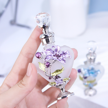 Stiklinė parfumo buteliukas su elektroplatavimo danga, pakuotė popierinėje dėžutėje, neimportuotas