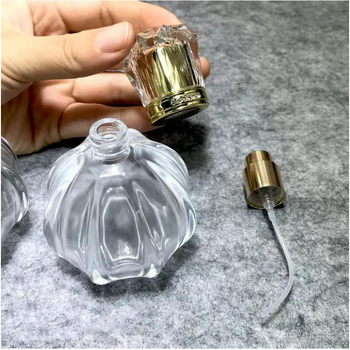 Kvepalų buteliukas su purkštuku, stiklinis, neimportuotas, pagrindinės rinkos: Kinija ir kiti