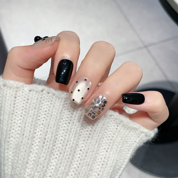 Kitty Cat nagų lipdukai – rankų dažyti, katės motyvas su kaspinu, trumpas stilius, tinka moterims