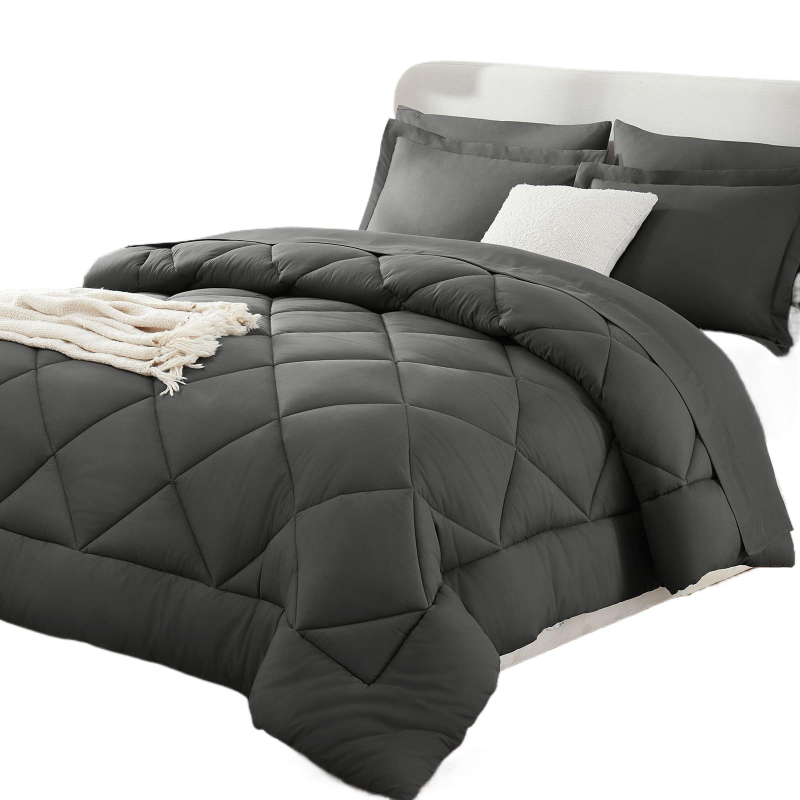 Kviltuota cheminių pluoštų antklodė, visiems metų laikams, svoris 1.0-1.5 kg, pritaikoma