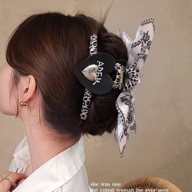 Plaukų segtukas Gripper su Cashew Flower dizainu - rankų darbo, korėjietiškas stilius, drobinė medžiaga, 2024 vasara