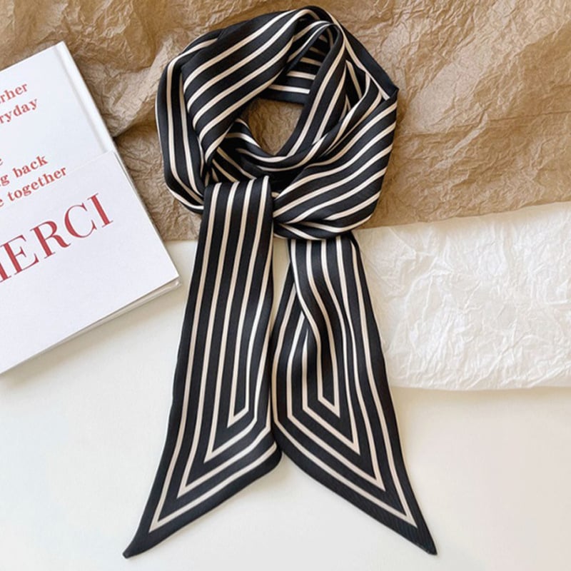 Шал със скандинавски райета и минималистичен дизайн, полиестер, съдържание 51–60%, летен сезон