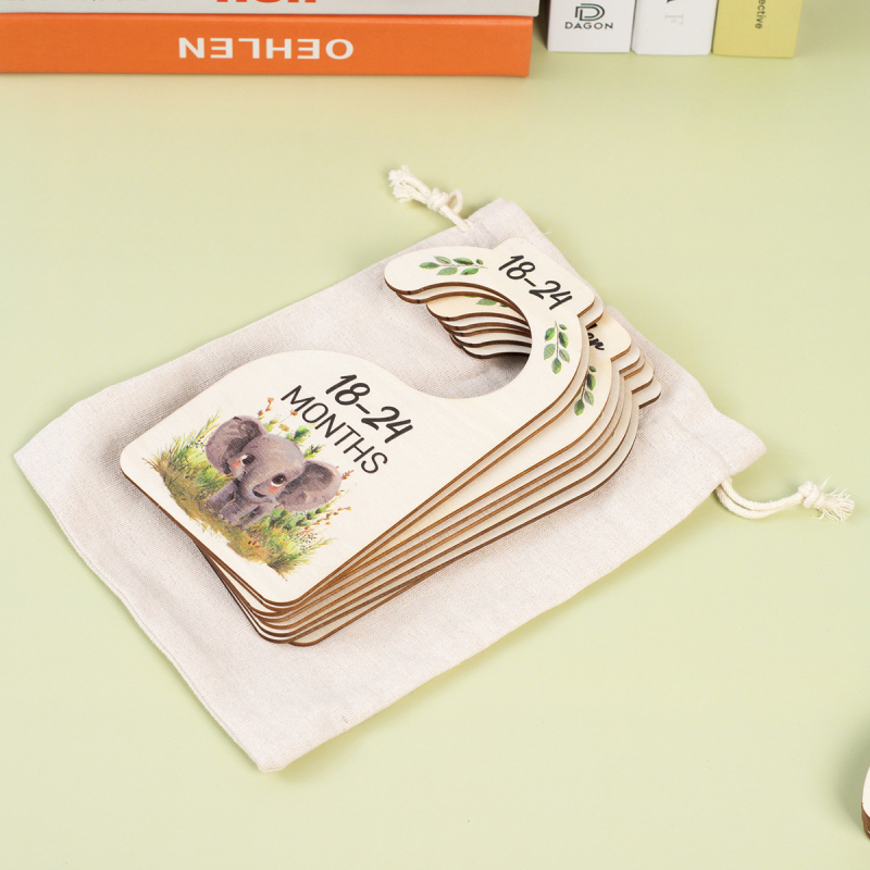 Placă separator din lemn pentru hainele bebelușului cu animale desen animate, Brand Xitong, Stil modern minimalist, Material Boxwood