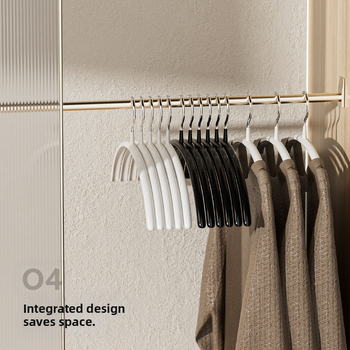 Κρεμάστρα ρούχων με dip-molded σχεδίαση σε ημικύκλιο, αντιολισθητική επιφάνεια, παχύτερη κατασκευή, κατάλληλη για υπνοδωμάτιο