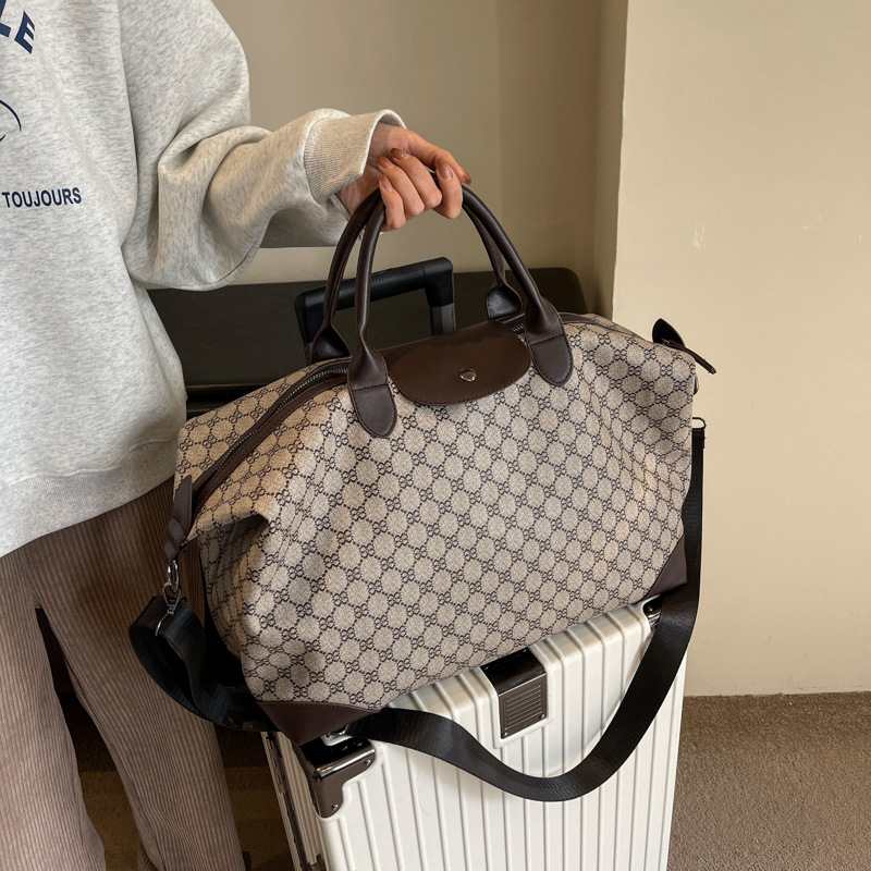 Magas kapacitású utazótáska — PU anyag, geometriai minta, városi letisztult stílus, uniszex (20–35L; PU; geometriai minta; poliészter bélés)