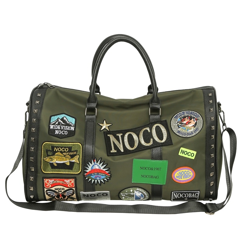 Crossbody utazótáska — nagy kapacitású, PU+nylon anyag, poliészter bélés, horizontális négyzet alak, cipzáras nyitás, egy vállpánt