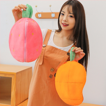 Pliušinė kiškio lėlė – trumpas pliušas, PP medvilnės užpildas, pritaikomi pavyzdžiai, tinklo maišelio pakuotė, tinkama vaikams 4–6 metų