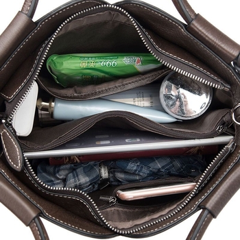 Γυναικεία τσάντα ώμου με μεγάλη χωρητικότητα, ρετρό μοτοσικλέτας στυλ; υλικό Kraft χαρτί, επένδυση βοοειδών δέρματος, φερμουάρ, κυκλοφόρησε άνοιξη 2018