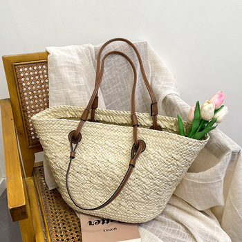 Ψάθινη tote τσάντα με αστικό μινιμαλιστικό στυλ, πλεκτό υλικό, επένδυση πολυεστέρα, οριζόνιο τετράγωνο σχήμα, φερμουάρ