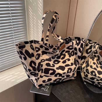 Τσάντα Tote σε στιλ Urban Simplicity — Oxford ύφασμα, ορθογώνιο οριζόντιο σχήμα, ανοιχτό κορυφή, εσωτερική θήκη για κινητό, καθημερινή χρήση