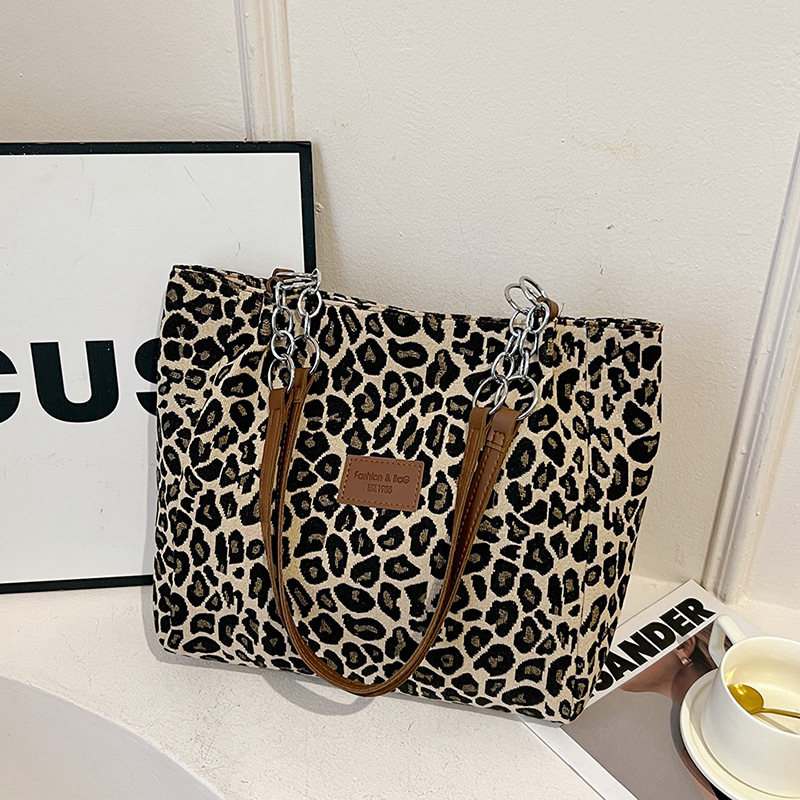 Leopard mintás Tote táska, vászon, horizontális négyzet alakú forma, cipzár, poliészter bélés, dupla vállpánt