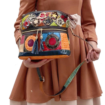 Geantă crossbody din piele naturală, design color-block, cu fermoar, formă pătrată verticală, bretea lungă din piele