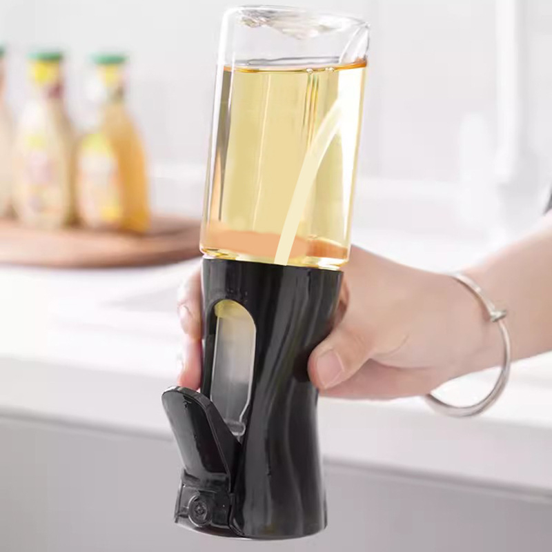 Virtuvės aliejaus purškimo buteliukas su paspaudimo mechanizmu, plastikas, modernus minimalistinis dizainas