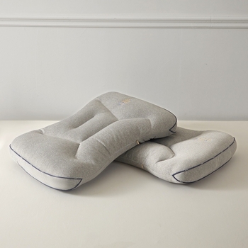 Pagalvė – Užpildas: Pluoštas; Audinys: Medvilnė