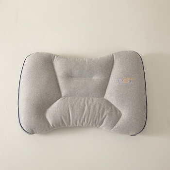 Pagalvė – Užpildas: Pluoštas; Audinys: Medvilnė