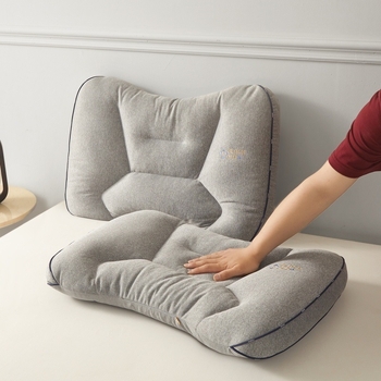 Pagalvė – Užpildas: Pluoštas; Audinys: Medvilnė