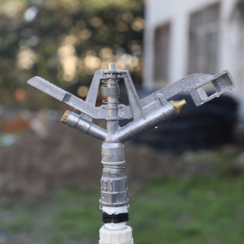 Ακροφύσιο ψεκαστήρα από κράμα, rocker σχεδίαση, αυτόματη περιστροφή, ευρύ πεδίο κάλυψης, για γεωργική άρδευση κήπων