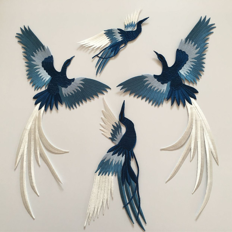 Išsiuvotos mėlynosios paukštės aplikacijos, komplektas 4 vnt., iš rayon medžiagos, lipnia nugara, drabužiams