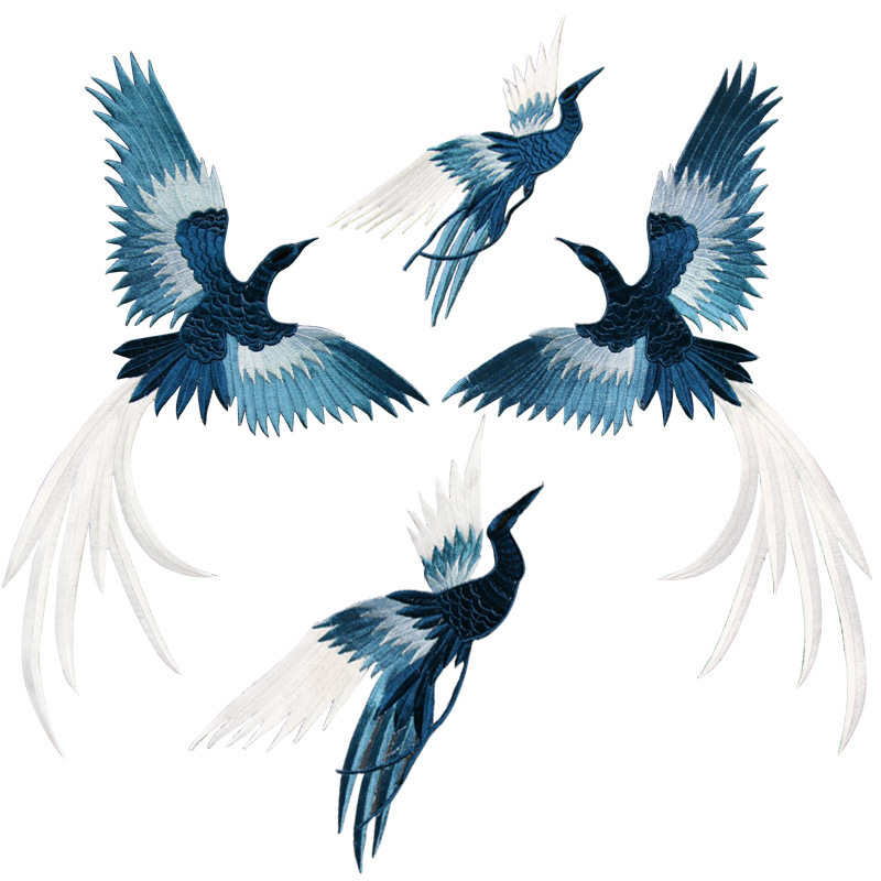 Išsiuvotos mėlynosios paukštės aplikacijos, komplektas 4 vnt., iš rayon medžiagos, lipnia nugara, drabužiams