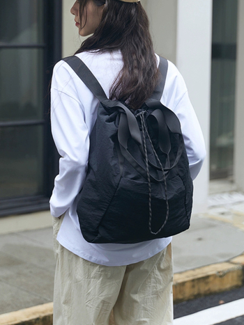 Rucsac damă cu șnur, nylon, buzunar pentru laptop, strat interior, potrivit pentru călătorii de recreere, impermeabil, model nou 2025