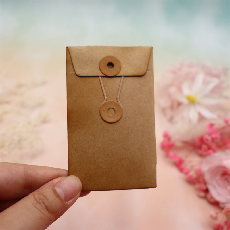 Szénacél vágó- és domborító matrica kártyákhoz és albumokhoz