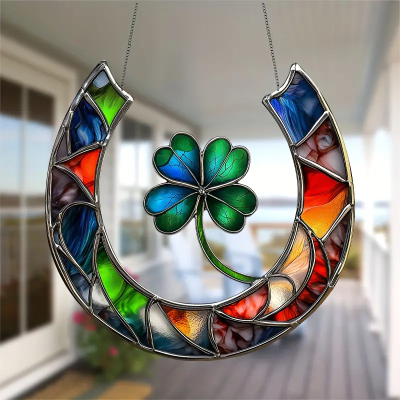 Sun catcher acrilic cu potcoavă norocoasă și trifoi cu patru foi — Geometrie, utilizare generală, ambalaj din carton