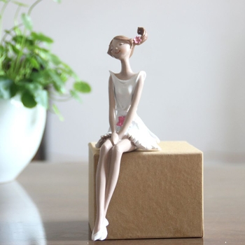 Διακοσμητικό ρητίνης σε νορδικό στυλ – κορίτσι με λουλούδια, για σαλόνι και υπνοδωμάτιο, Schindson, είδη ρητίνης, συσκευασία σε χαρτόνι