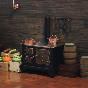 Miniatiūriniai lėlių namų aksesuarai: Vakarų virtuvė, Retro stilius, mini viryklė ir spintelė; Prekės ženklas: Little Mikey House; Medžiaga: lydinys; Apdorojimo pritaikymas: Taip; Apdorojimo būdas: Pavyzdinė pritaikymas; Amžiaus riba: 15-17 metų