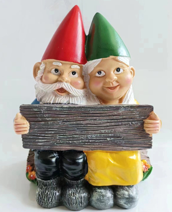 Джудже-фигура от синтетична смола за дом и градина – двойка любовни персонажи, коледен подарък