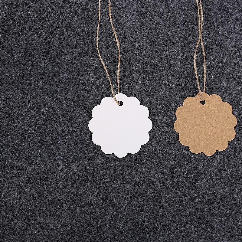 DIY подаръчни етикети, неравни кръгли дантелени празни етикети със самозалепваща облицовка върху покрит картон, 100 бр. + 20 м конопено въже, персонализируеми