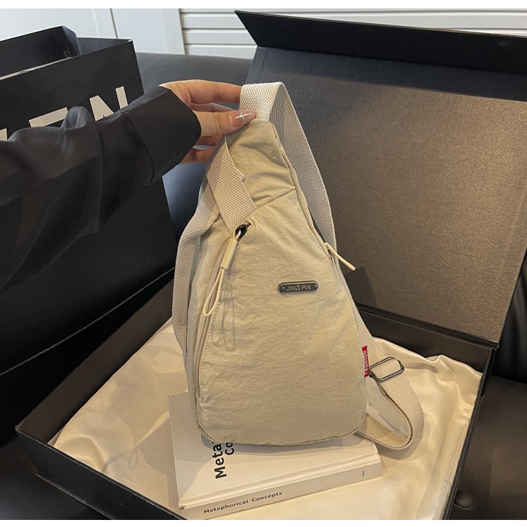 Geantă de piept pentru bărbați din nylon, căptușeală nylon, primăvara 2024, pentru călătorii de recreere