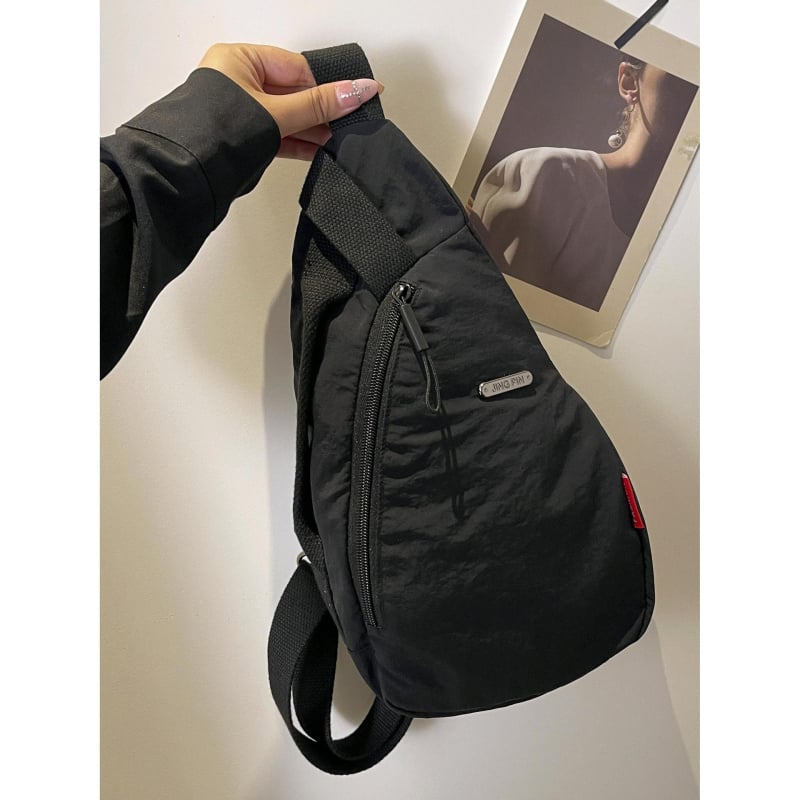 Geantă de piept pentru bărbați din nylon, căptușeală nylon, primăvara 2024, pentru călătorii de recreere