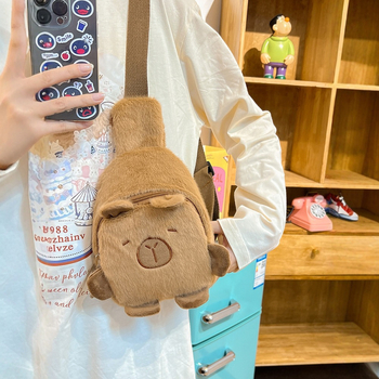 Capybara τσάντα ώμου crossbody — βελούδινη, μικρή κάθετη τετράγωνη, φερμουάρ, μία ιμάντας, αστικός μινιμαλισμός