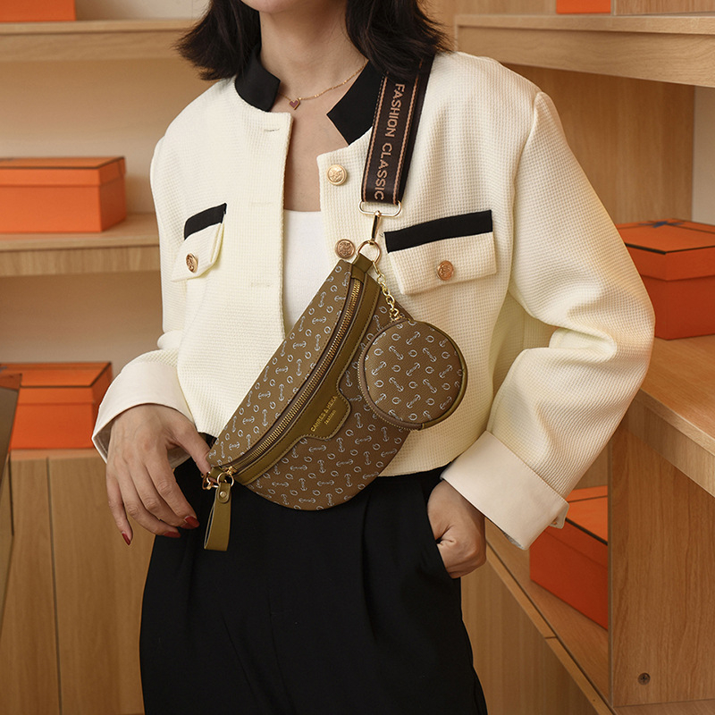 PU gatvės stiliaus crossbody krepšys su užtrauktuku, 3D išorė, ID kortelės kišenė