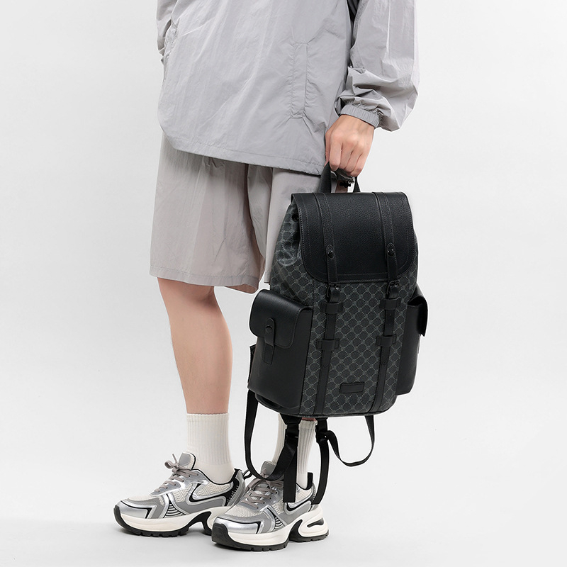 Férfi minimalista hátizsák üzleti utazáshoz, prémium érzet, 20–35 L, 15 colos laptophoz