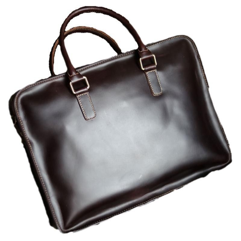 Odinė verslo rankinė kelionėms – retro dizainas