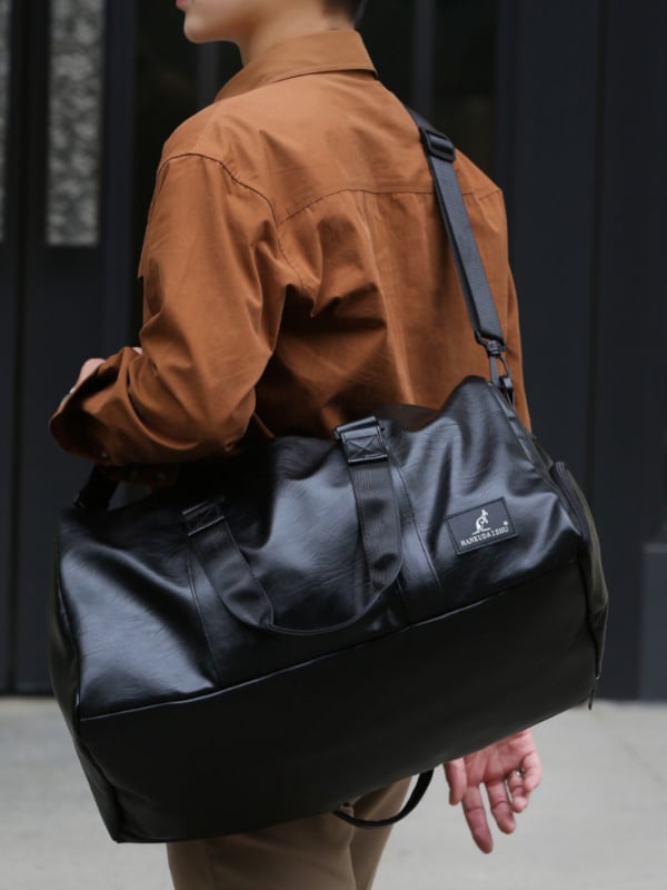 Geantă de fitness pentru bărbați cu separare umed/uscată și compartiment pentru pantofi, material PU, capacitate 20–35L, căptușeală poliester, stil urban minimalist