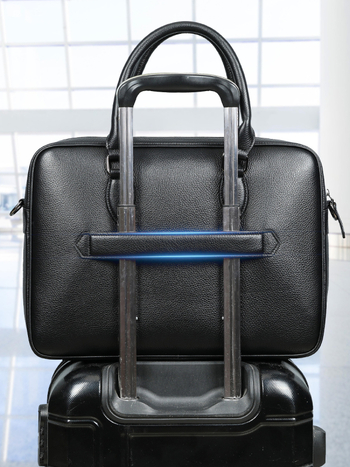 Vyrinė odinė verslo rankinės Maltette – pirmojo sluoksnio karvės odos, vientisa spalva, patvari konstrukcija ir poliesterio-kokvilinės pamušalas