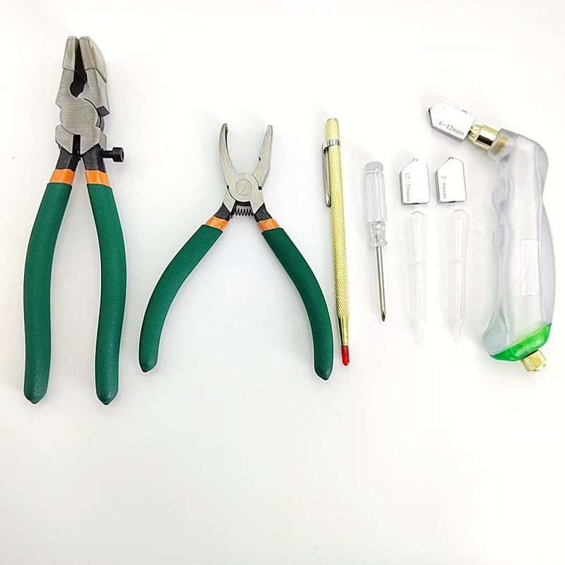 Stiklo plytelių pjaustymo rinkinys su pieštukų peiliu, stiklo pjaustymo replėmis ir stiklo pjaustymo replėmis — Geležis; Struktūra: Mygtukai; Pritaikymas: Kita; Žymė: King`s hardware