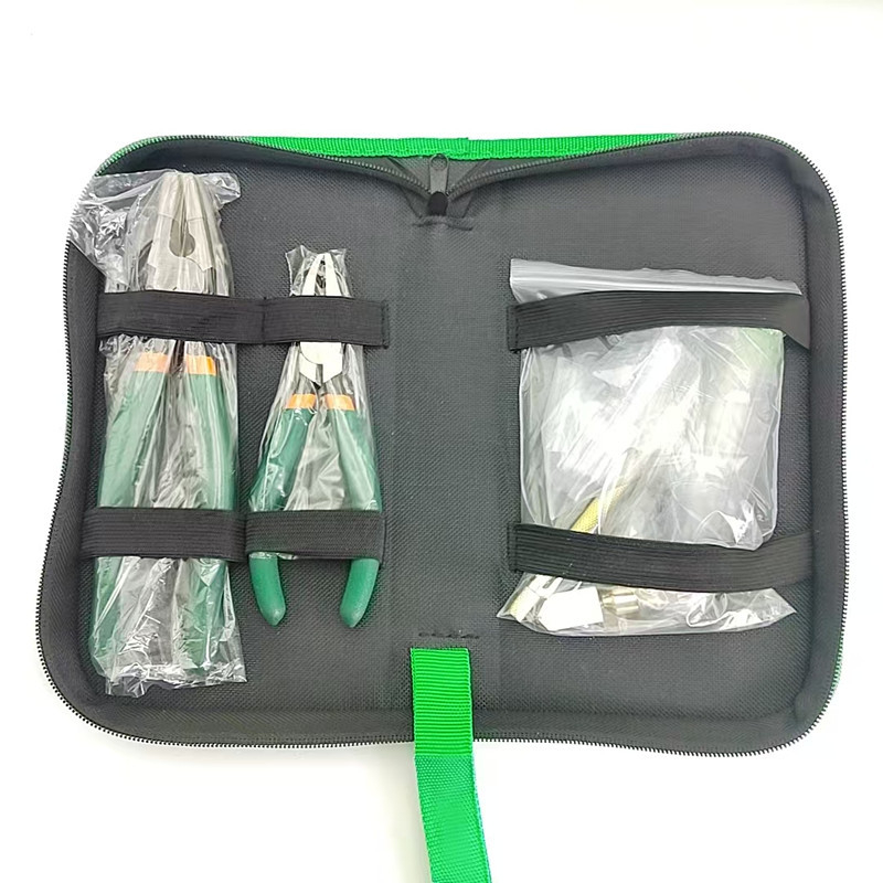 Stiklo plytelių pjaustymo rinkinys su pieštukų peiliu, stiklo pjaustymo replėmis ir stiklo pjaustymo replėmis — Geležis; Struktūra: Mygtukai; Pritaikymas: Kita; Žymė: King`s hardware