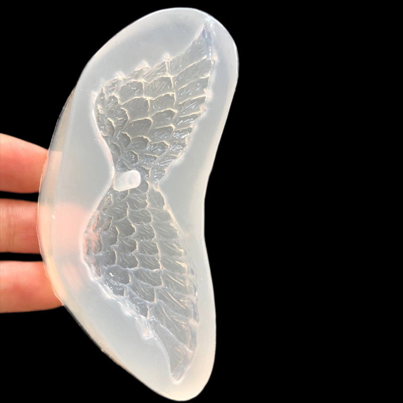 Automobilio oro gaiviklis – pakabukas su angelų sparnais, 3D dizainas su perforacijomis, silikonas