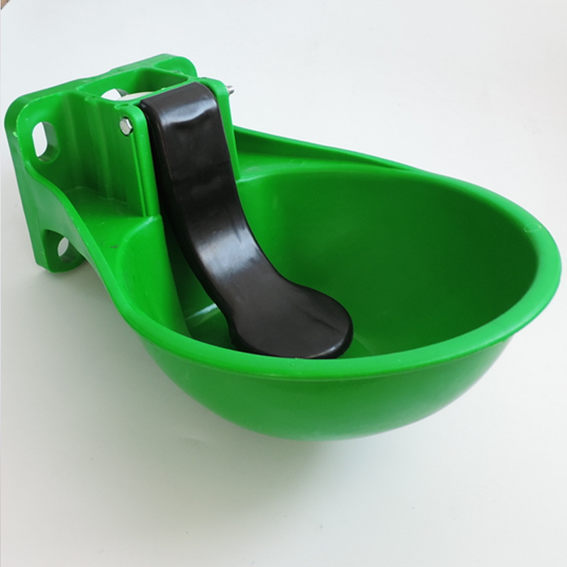 Automata tehén itató tál (Réz szelep; Márka: Yumu Superior Products; Alkalmas: tehenek; Terület: állattenyésztés és akvakultúra)