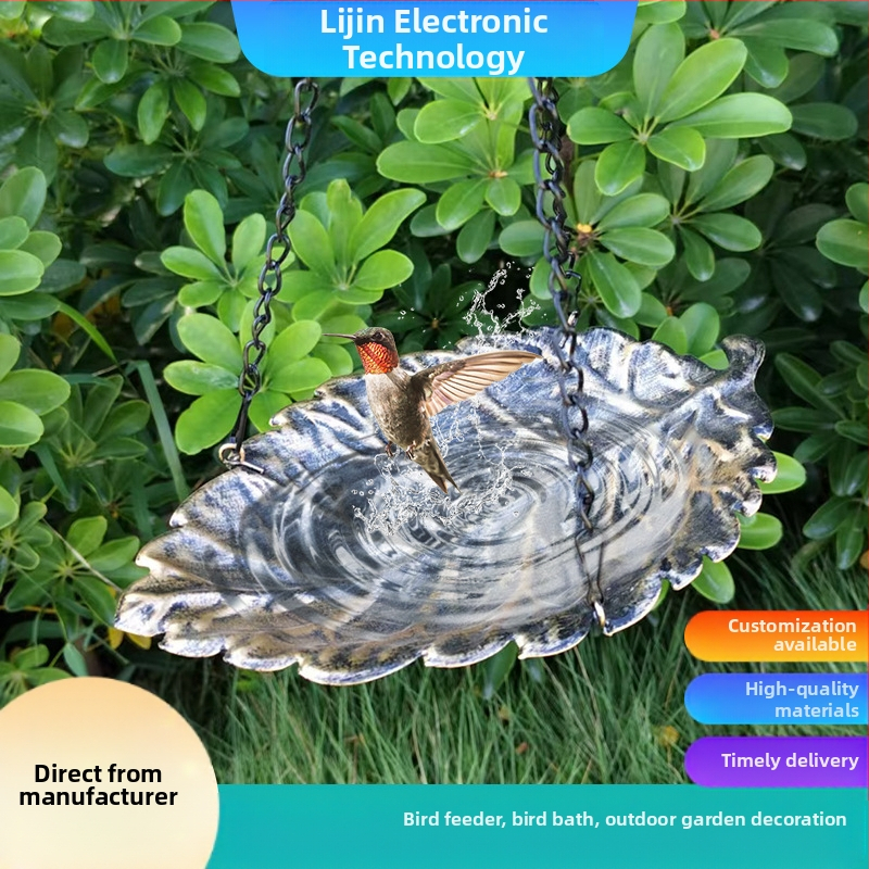 Lijin ripptav metallist linnuvann ja vee toitja välise aeda jaoks