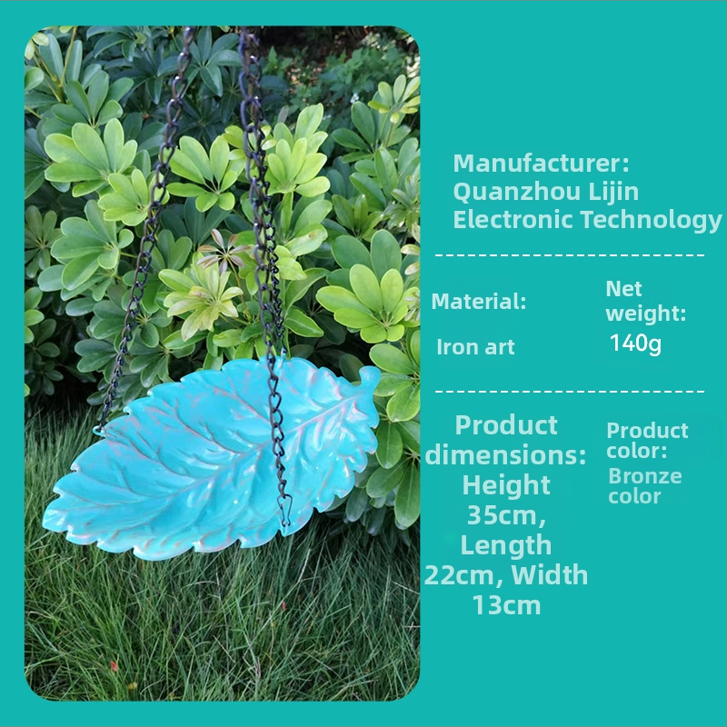 Lijin ripptav metallist linnuvann ja vee toitja välise aeda jaoks