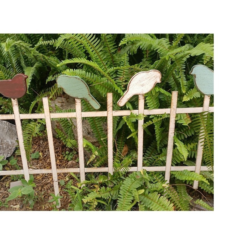 Metalo laipiojimo rėmas sodui, grindų montavimas